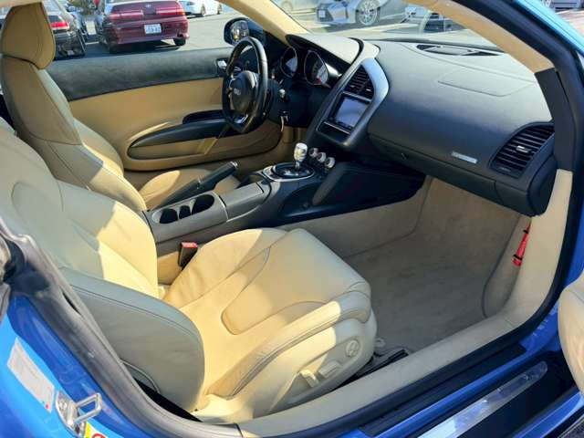 �C�ɂȂ邨�Ԃ�����܂�����E�̓d�b�ԍ����璼�ڂ��X�ɂ��₢���킹���������B�x�����@����ԗ����A��Ԃ܂łȂ�ł������������Ē����܂��B�X�^�b�t�ꓯ���A�����҂����Ă���܂��B