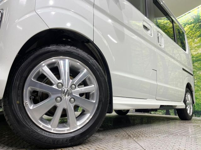 �y����14�C���`�A���~�z�C�[���z�O�ςɃ}�b�`���������A���~�z�C�[���𑕒����Ă���܂��B�e��ЊO�A���~�z�C�[����A�X�^�b�h���X�^�C�����戵�����Ă���܂��B���񂲑��k����������