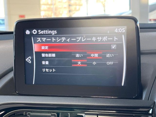 �y�X�}�[�g�V�e�B�u���[�L�T�|�[�g�z�ᑬ���s���ɑO���̎ԗ�����F�����A�Փ˂������Ȏ��͌x��ƃu���[�L�ŏՓˉ���Ɣ�Q�y�����A�V�X�g�B�����S�Ƀh���C�u�����y���݂��������܂��B