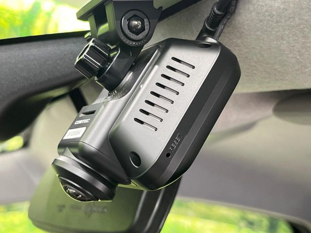 �y�h���C�u���R�[�_�[�z�h���C�u���R�[�_�[����!���s���͂������A������^�]�⎖�̂ɑ��������ہA�f���ŋL�^���A����̃��X�N�ɔ����܂��B���L�^�pSD�J�[�h�͂��q�l�����g�ł��������������K�v������܂��B