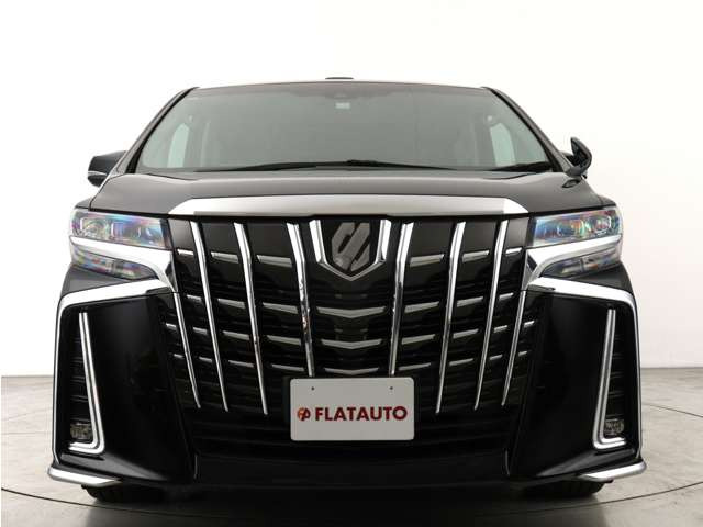 大迫力のフロントフェイスです!状態は非常にいいですが、コーティング施工により更なる質感をご提供できます。プランは数多く御座いますので、お気軽にお申し付けください!