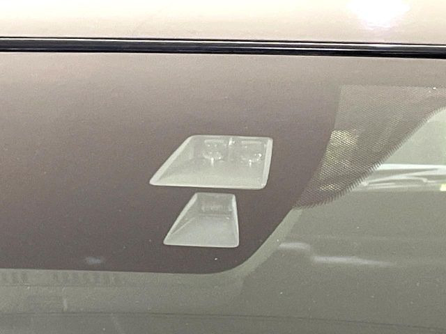 �y�X�}�[�g�V�e�B�u���[�L�T�|�[�g�z�ᑬ���s���ɑO���̎ԗ�����F�����A�Փ˂������Ȏ��͌x��ƃu���[�L�ŏՓˉ���Ɣ�Q�y�����A�V�X�g�B�����S�Ƀh���C�u�����y���݂��������܂��B