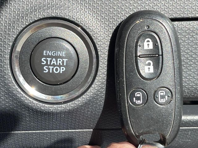 �y�I�y���[�V�����L�[�z�J�o����|�P�b�g�ɓ��ꂽ�܂܂ł��h�A�̎{���E�������\�ȃX�}�[�g�L�[�𑕔��B�G���W���̃I���E�I�t�����J�M�����o���K�v����������Ƃ��Ă��֗��ł���