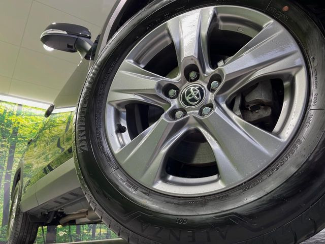 �y����17�C���`�A���~�z�C�[���z�O�ςɃ}�b�`���������A���~�z�C�[���𑕒����Ă���܂��B�e��ЊO�A���~�z�C�[����A�X�^�b�h���X�^�C�����戵�����Ă���܂��B���񂲑��k����������