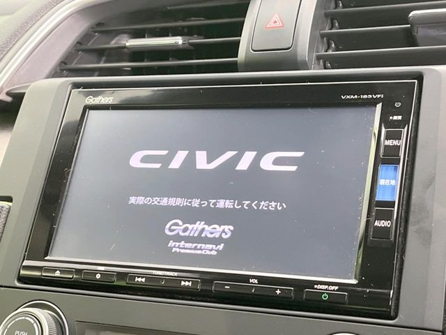 �y�����i�r�z�l�C�̏����i�r�𑕔����Ă���܂��B�i�r�̎g���₷���͂������A�I�[�f�B�I�@�\���[��!�L�����v�◷�s�͂������A�ʋ΂┃�����ȂǕ��i�̃h���C�u���y�����Ȃ�͂���