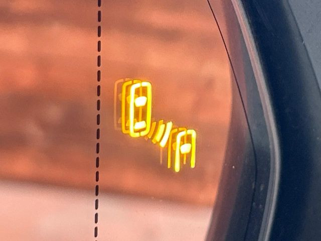 �y�u���C���h�X�|�b�g���j�^�[�z���s���A�h�A�~���[�̎��p�ɂȂ�₷���ӏ��Ɍ㑱�Ԃ��ڋ߂���ƃT�C�h�~���[�̃����Y�Ɍx����\��!�h���C�o�[�ɒ��ӊ��N�����Ă���܂��B