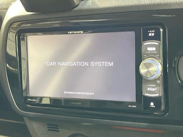 �y�����i�r�z�l�C�̏����i�r�𑕔����Ă���܂��B�i�r�̎g���₷���͂������A�I�[�f�B�I�@�\���[��!�L�����v�◷�s�͂������A�ʋ΂┃�����ȂǕ��i�̃h���C�u���y�����Ȃ�͂���