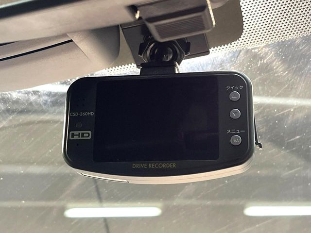 �y�h���C�u���R�[�_�[�z�h���C�u���R�[�_�[����!���s���͂������A������^�]�⎖�̂ɑ��������ہA�f���ŋL�^���A����̃��X�N�ɔ����܂��B���L�^�pSD�J�[�h�͂��q�l�����g�ł��������������K�v������܂��B