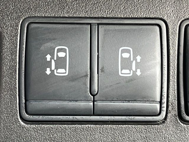 �y�����p���[�X���C�h�h�A�z�X�}�[�g�L�[��^�]�Ȃ̃X�C�b�`�Ō�ȗ����X���C�h�h�A�̊J���\���d��������͂����ăh�A���J����K�v�������A�����Ȃ��q�l�ł��ȒP�ɊJ���߂ł����K�ł���