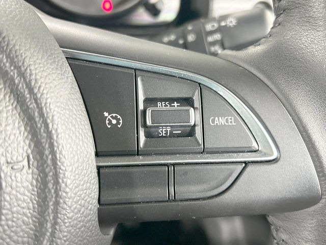 �y�N���[�Y�R���g���[���z�������H�����N���N���s�B�A�N�Z���𗣂��Ă���葬�x�ő��s���ł��A�������^�]���̕��S���y��!�����E�������ȒP�ȃX�C�b�`����Œ����ł��܂��B