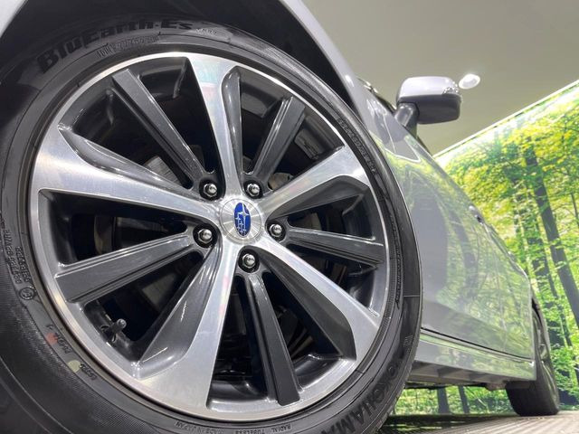 �y�O���[�h��p����18�C���`�A���~�z�C�[���z�f�U�C�����̍��������A���~�z�C�[���𑕒����Ă���܂��B�e��ЊO�A���~�z�C�[����A�X�^�b�h���X�^�C�����戵�����Ă���܂��B���񂲑��k����������