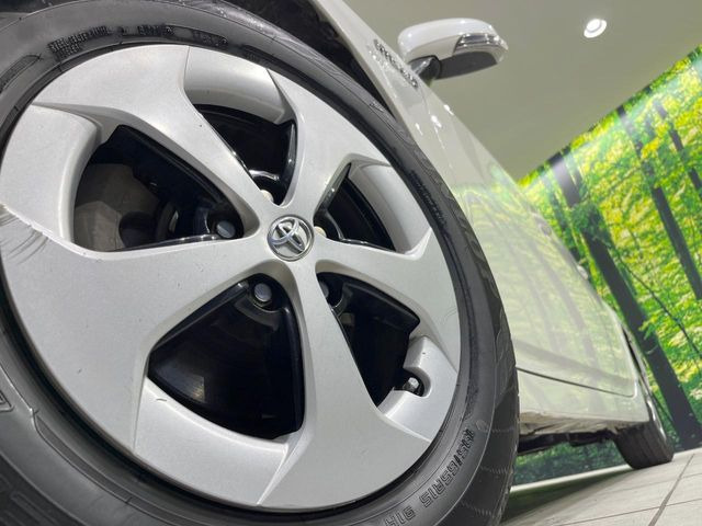 �y����15�C���`�A���~�z�C�[���z�O�ςɃ}�b�`���������A���~�z�C�[���𑕒����Ă���܂��B�e��ЊO�A���~�z�C�[����A�X�^�b�h���X�^�C�����戵�����Ă���܂��B���񂲑��k����������