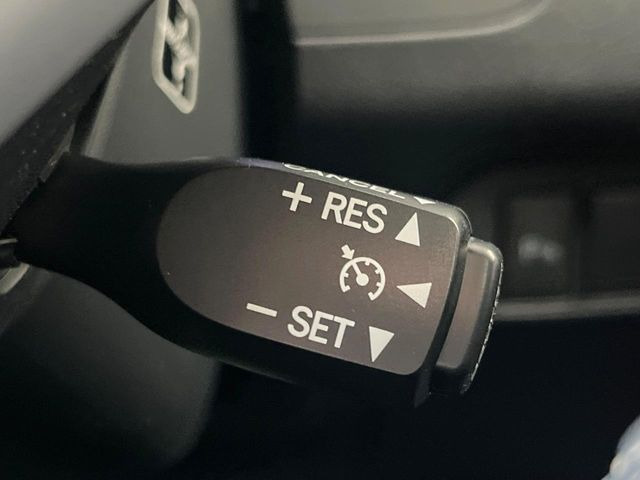 �y�N���[�Y�R���g���[���z�������H�����N���N���s�B�A�N�Z���𗣂��Ă���葬�x�ő��s���ł��A�������^�]���̕��S���y��!�����E�������ȒP�ȃX�C�b�`����Œ����ł��܂��B