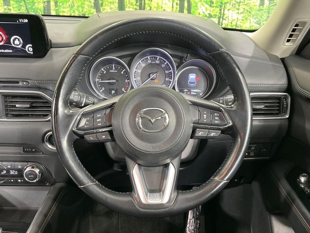 �y�����v�����X�e�A�����O�z�㎿�Ȋv���g�p���邱�ƂŁA��ɂ����������݂ƂĂ��^�]���₷���n���h���ł���