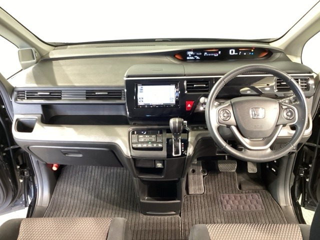 ステップワゴン1.5 スパーダ