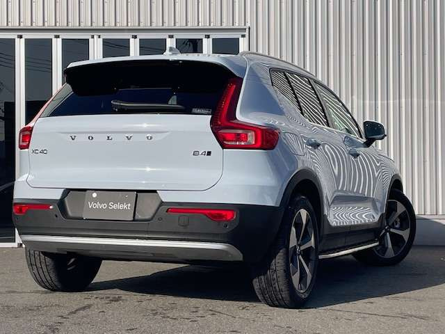 XC40ウルトラ B4 AWD 4WD