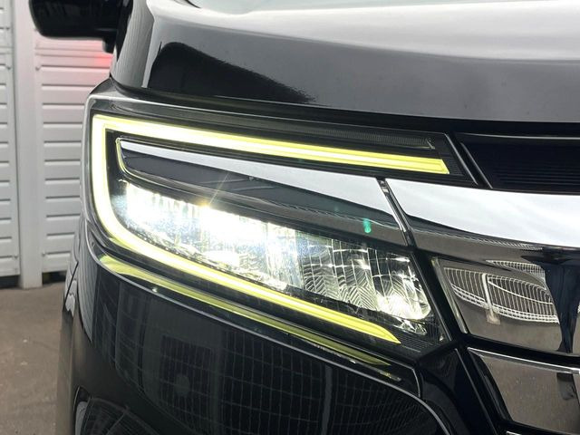 �yLED�w�b�h���C�g�z���V����ԑ��s�����ǍD�Ȏ��E���m�ۂ����S���ĉ^�]�ł��鍂�P�xLED�w�b�h���C�g�𑕔�!�_�����x�������A����d�͂��}�����Ă��܂��B