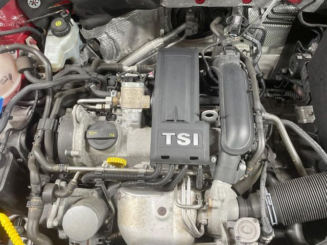 �����X�ł́A�e���[�J�[�̐�p�f�f�e�X�^�[�𓱓��B���Ǝ��i�����e�N�j�J���X�^�b�t���풓���Ă���܂��̂ŁA������̍ۂɂ����S���Ă����p���������܂��B