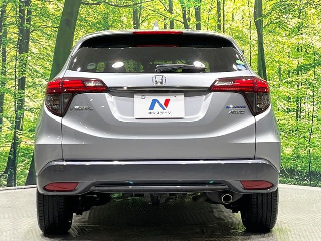 安心の最長10年・走行無制限保証(有償)をご用意。保証内容も充実はもちろん、無料点検&オイル交換や、年中無休の全国・24時間ロードサービスも付帯されておりますのでご安心下さい。