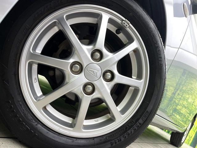 �y����14�C���`�A���~�z�C�[���z�O�ςɃ}�b�`���������A���~�z�C�[���𑕒����Ă���܂��B�e��ЊO�A���~�z�C�[����A�X�^�b�h���X�^�C�����戵�����Ă���܂��B���񂲑��k����������