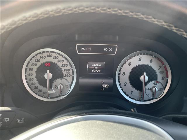 AクラスセダンA180