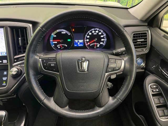 �y�����v�����X�e�A�����O�z�㎿�Ȋv���g�p���邱�ƂŁA��ɂ����������݂ƂĂ��^�]���₷���n���h���ł���