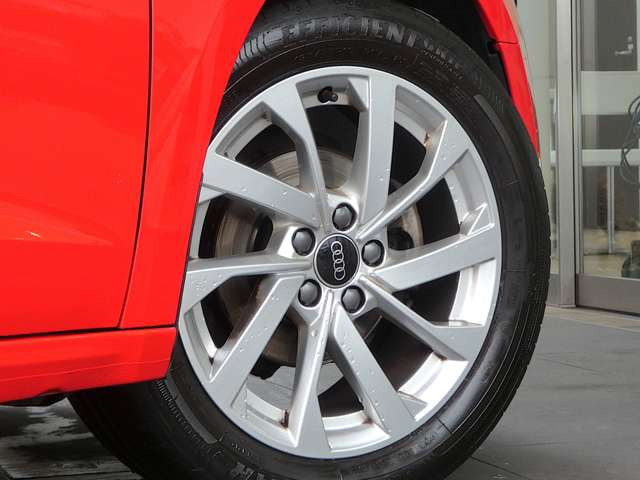 A1スポーツバック25 TFSI アドバンスド