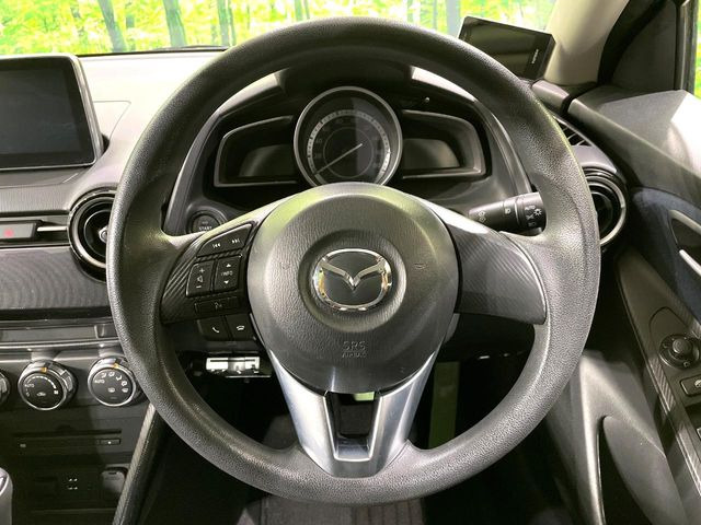 �y�X�e�A�����O�X�C�b�`�z�^�]���A�O������ڐ������炷���ƂȂ��A�I�[�f�B�I���̑��삪�\�ȕ֗��@�\!���S&���K�ȃh���C�u�����o���Ă���܂���