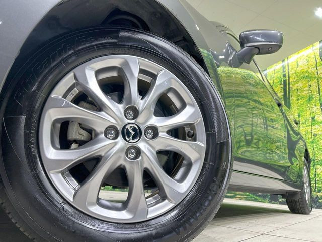 �y����15�C���`�A���~�z�C�[���z�O�ςɃ}�b�`���������A���~�z�C�[���𑕒����Ă���܂��B�e��ЊO�A���~�z�C�[����A�X�^�b�h���X�^�C�����戵�����Ă���܂��B���񂲑��k����������