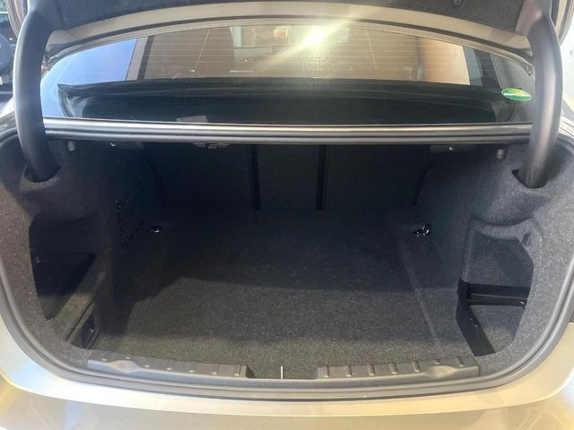 ���g�����N���[��:����L������e�X�y�[�X!���ꂾ���̍L��������΂��������⃌�W���[�Ȃǂɂ��œK�ł�!�g�p�������Ȃ����ꂢ�ȏ�Ԃ��ێ����Ă���܂��B