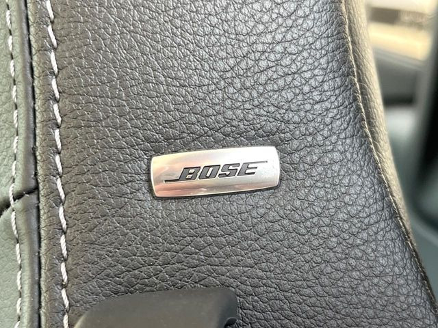 �yBOSE�T�E���h�V�X�e���z���[�J�[�I�v�V�����̍��i�ʃT�E���h�V�X�e���𓋍ځB��p�̃`���[�j���O���{���ꂽ�召�l�X�ȃX�s�[�J�[����ǎ��ȃT�E���h���t�ł��A�Տꊴ���ӂ�鉹����Ԃ����o���܂��B