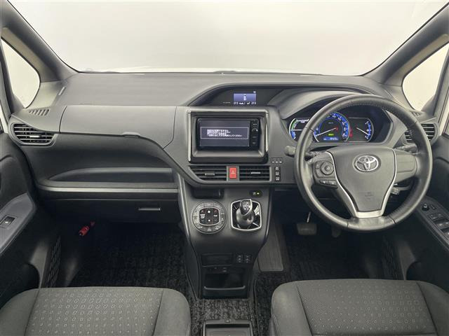 ヴォクシー1.8 ハイブリッド V