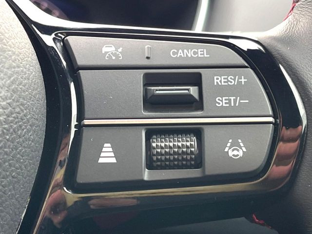 �y�A�_�v�e�B�u�N���[�Y�R���g���[���z�������H�ł̒��������s���y��!!�����ő��x��ۂN���[�Y�R���g���[�����A�Փˌy���V�X�e���ƘA�g���A�O���̎ԗ������m���ĎԊԂ�ۂ悤�ɑ��x���߂��Ă���܂�!!