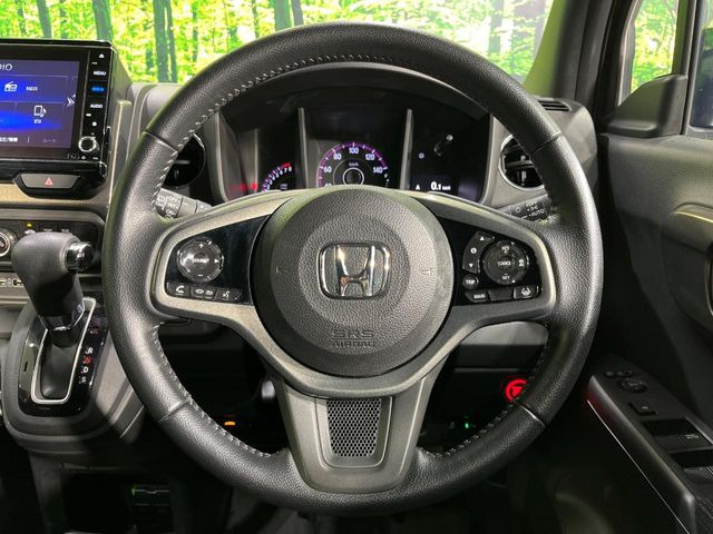 �y�����v�����X�e�A�����O�z�㎿�Ȋv���g�p���邱�ƂŁA��ɂ����������݂ƂĂ��^�]���₷���n���h���ł���