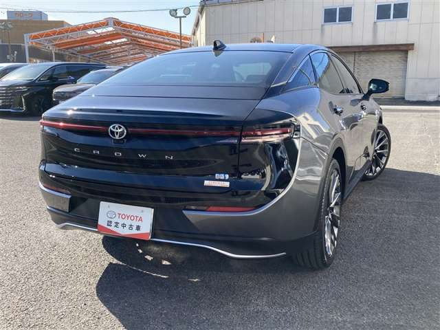 クラウンクロスオーバー2.5 G アドバンスト レザー パッケージ E-Four 4WD