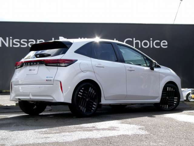 ノートオーラ1.2 G レザーエディション