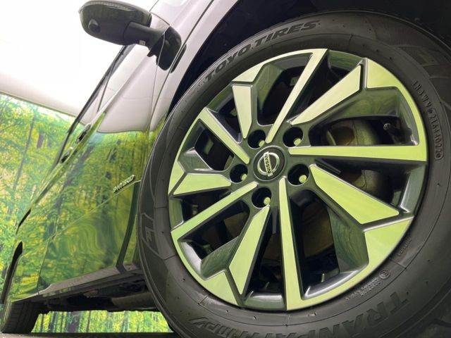 �y����16�C���`�A���~�z�C�[���z�O�ςɃ}�b�`���������A���~�z�C�[���𑕒����Ă���܂��B�e��ЊO�A���~�z�C�[����A�X�^�b�h���X�^�C�����戵�����Ă���܂��B���񂲑��k����������