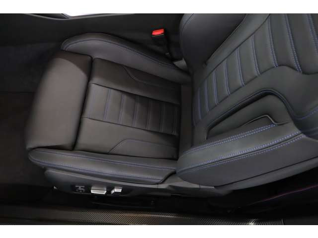 �y�����ԕی��z�����C������̑㗝�X�ł��B���q�l�A���Ԃ̖�����ɔ����S���X�^�b�t������Ă����Ă��������܂��B�����z���t�F���[���̂��������т�����A�l�b�g�ی��ł͑Ή��ł��Ȃ��ԗ��ی������ē��\�ł��B