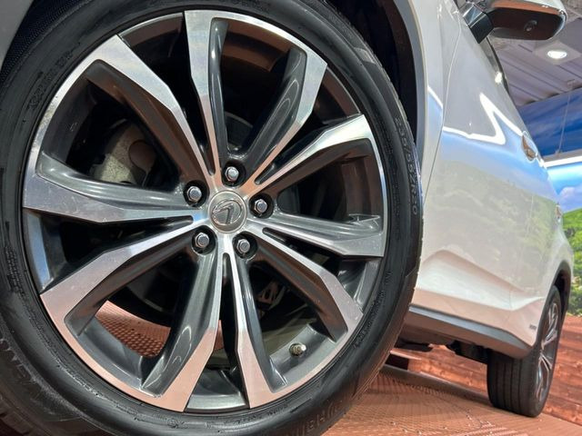 �y����20�C���`�A���~�z�C�[���z�O�ςɃ}�b�`���������A���~�z�C�[���𑕒����Ă���܂��B�e��ЊO�A���~�z�C�[����A�X�^�b�h���X�^�C�����戵�����Ă���܂��B���񂲑��k����������