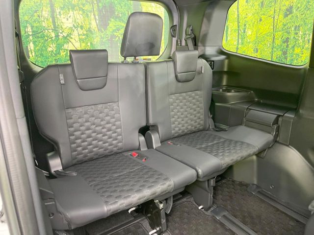 3��ڃV�[�g�͂�������ԗǍD����l�ł��������ƍ����Ē����܂��̂ŁA��l���ł̂��o���������N���N�ł��􂲉Ƒ��ŁA�C�̒m�ꂽ���ԂŁA�h���C�u�ɍs���̂��y���݂ł��ˁ�