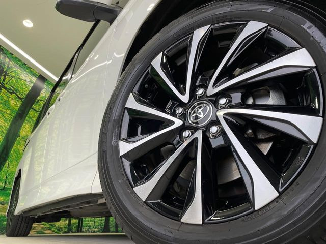 �y����17�C���`�A���~�z�C�[���z�O�ςɃ}�b�`���������A���~�z�C�[���𑕒����Ă���܂��B�e��ЊO�A���~�z�C�[����A�X�^�b�h���X�^�C�����戵�����Ă���܂��B���񂲑��k����������