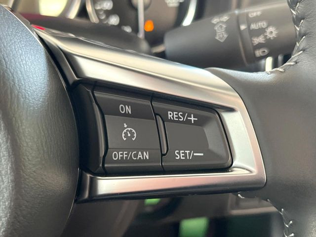 �y�N���[�Y�R���g���[���z�������H�����N���N���s�B�A�N�Z���𗣂��Ă���葬�x�ő��s���ł��A�������^�]���̕��S���y��!�����E�������ȒP�ȃX�C�b�`����Œ����ł��܂��B