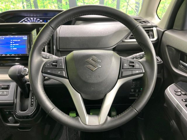 �y�����v�����X�e�A�����O�z�㎿�Ȋv���g�p���邱�ƂŁA��ɂ����������݂ƂĂ��^�]���₷���n���h���ł���