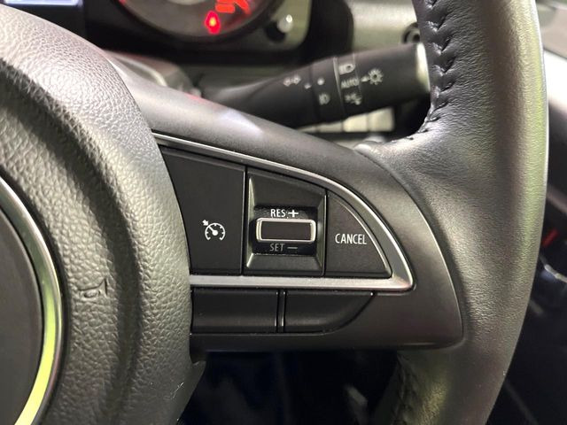 �y�N���[�Y�R���g���[���z�������H�����N���N���s�B�A�N�Z���𗣂��Ă���葬�x�ő��s���ł��A�������^�]���̕��S���y��!�����E�������ȒP�ȃX�C�b�`����Œ����ł��܂��B