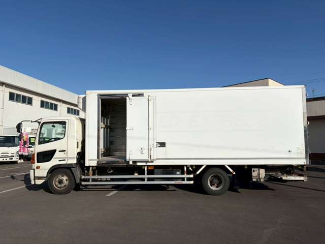 車体形状を問わず幅広いジャンルの車両を取り扱っております。