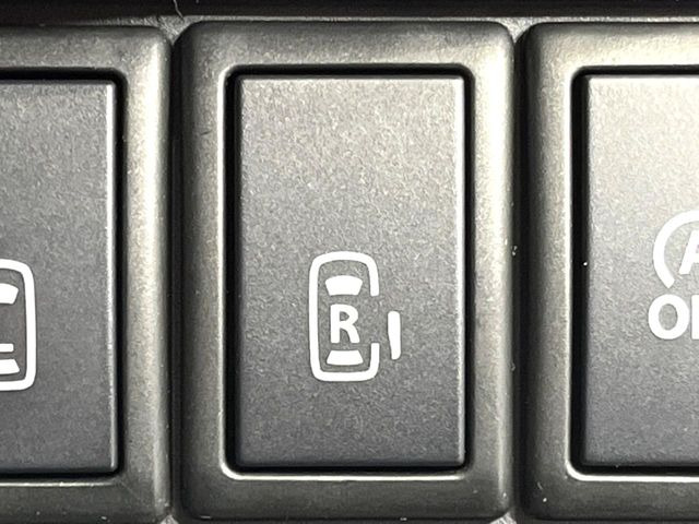 �y�����p���[�X���C�h�h�A�z�X�}�[�g�L�[��^�]�Ȃ̃X�C�b�`�Ō�ȗ����X���C�h�h�A�̊J���\���d��������͂����ăh�A���J����K�v�������A�����Ȃ��q�l�ł��ȒP�ɊJ���߂ł����K�ł���