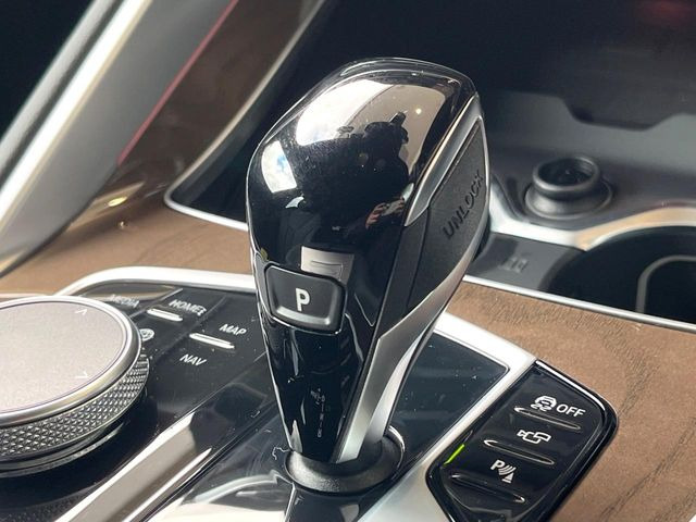 ��MT���[�h�t��AT:�ʏ�͎����ł����Ȃ���ϑ�(�M�A�`�F���W)���h���C�o�[�̑���ɂ���ĈӐ}�I�ɕς�����V�X�e���ł��B����w���i�̃h���C�u�����y���݂��������܂�!