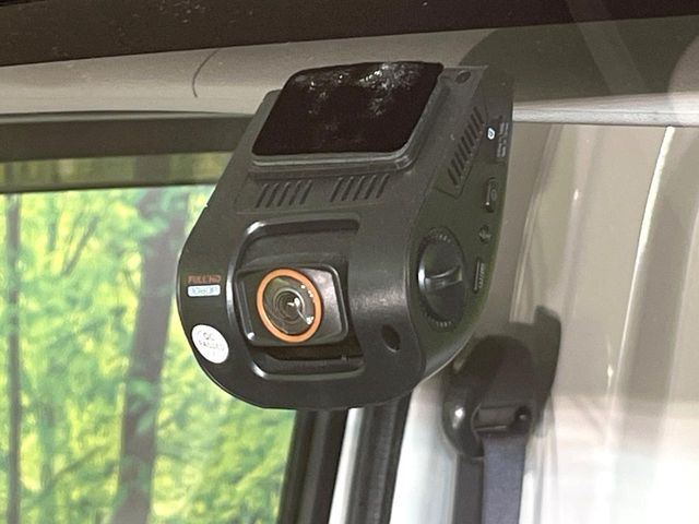 �y�h���C�u���R�[�_�[�z�h���C�u���R�[�_�[����!���s���͂������A������^�]�⎖�̂ɑ��������ہA�f���ŋL�^���A����̃��X�N�ɔ����܂��B���L�^�pSD�J�[�h�͂��q�l�����g�ł��������������K�v������܂��B