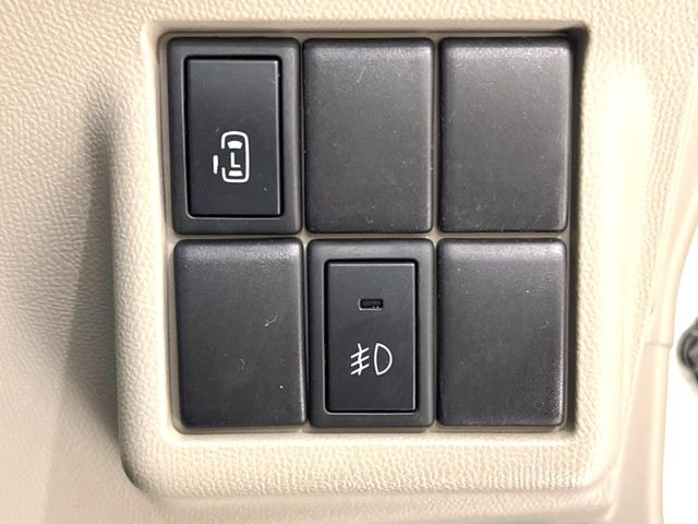 �y�p���[�X���C�h�h�A�z�X�}�[�g�L�[��^�]�Ȃ̃X�C�b�`�ŃX���C�h�h�A�̊J���\���d��������͂����ăh�A���J����K�v�������A���������q�l�ł��A�d���ו��������Ă��鎞�����N�ɊJ���߂ł��܂���