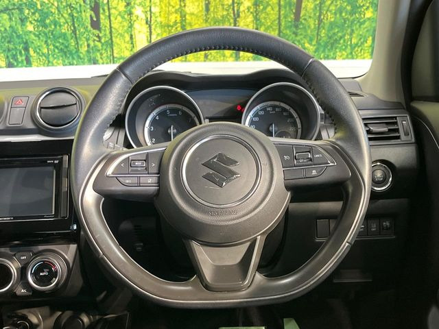 �y�����v�����X�e�A�����O�z�㎿�Ȋv���g�p���邱�ƂŁA��ɂ����������݂ƂĂ��^�]���₷���n���h���ł���